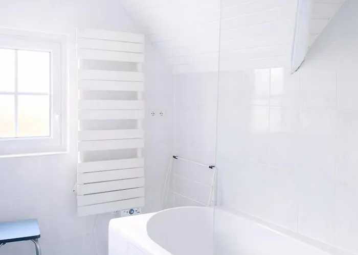 Le Petit Miramar, Vue D'exception, Maison Et F2 Independant בית נופש *